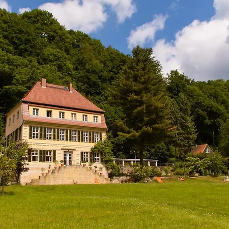 Herrenhaus Orangella Bed & Breakfast